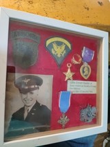 US army 101 st airborne John Elmett Baxter Jr. group medals in frame - $210.21