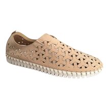 Eric Michael Inez Beige Leather Perforated Slip-On Shoes Women’s 9/EU 40 - $71.95