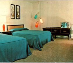 Vintage c1960s Echo Lake Lodge Motel Poconos PA Unposted Panorama Postcard - £15.68 GBP