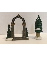 Entrance Arch and Tree with Snow Christmas/holiday Display Accessories - £7.81 GBP