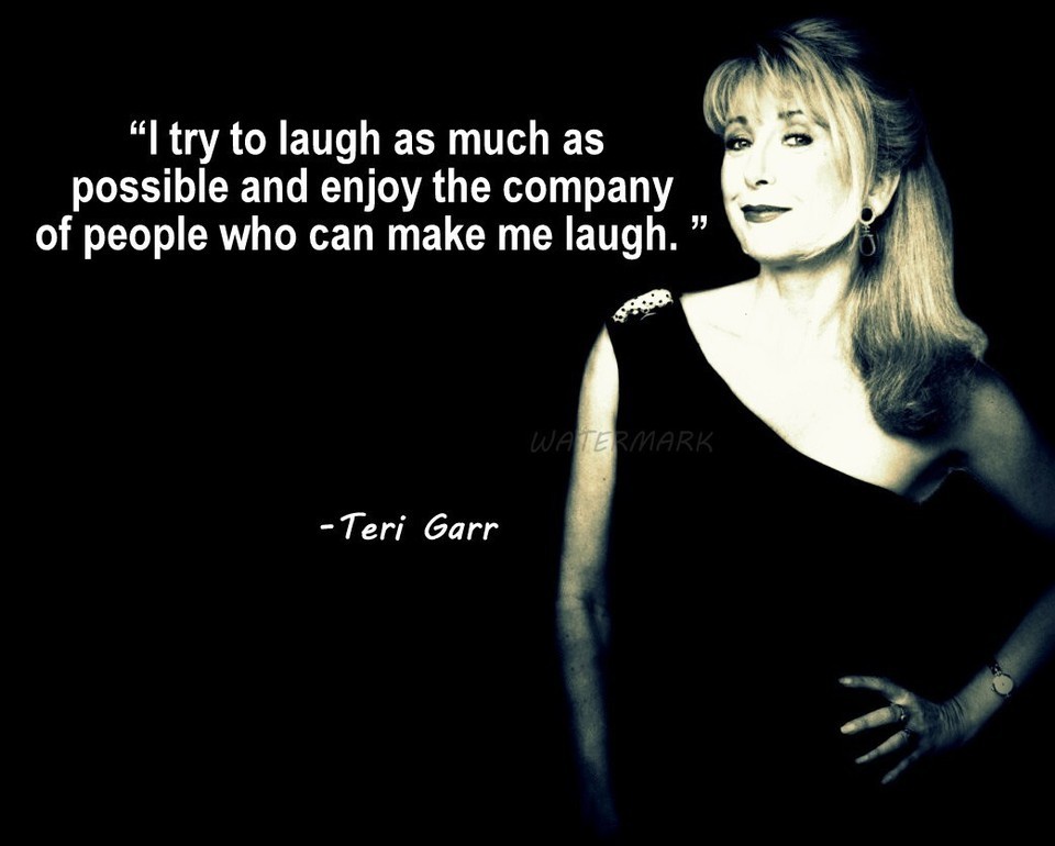 TERI GARR QUOTE I TRY TO LAUGH AS MUCH AS POSSIBLE PUBLICITY PHOTO 8X10 - $8.90