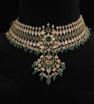 VeroniQ Trends-South Indian Choker Necklace in Kundan &amp; Green Stone/Beads - £373.64 GBP
