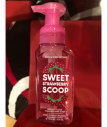 BATH &amp; BODY WORKS SWEET STRAWBERRY SCOOP GENTLE/CLEAN FOAMING HAND SOAP ... - $279.60 MXN