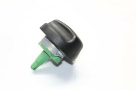 2002-2005 BMW E65 745i 745Li GAS FUEL CLOSING CAP OEM P6804 image 4