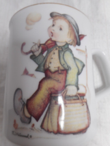 M.J. Hummel The Merry Wanderer Reutter Pozellan Germany Ceramic Coffee Cup 12oz - £15.81 GBP