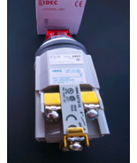 ASLN39920DNR-U IDEC 3 Position Maintained Illuminated Selector Switch 2N... - $82.32 CAD