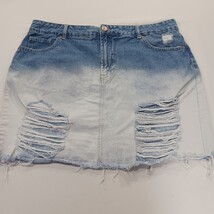 Forever 21 Women's Blue/White Distressed Denim Frayed Mini Skirt Size 14 (36×17) image 9