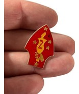 US Marine Corps 2nd Marine Division Pin Enamel Single Post Clutch Back - $16.83 CAD