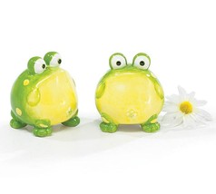 Hand Painted Ceramic Toby the Toad Salt and Pepper Shakers - £20.06 GBP