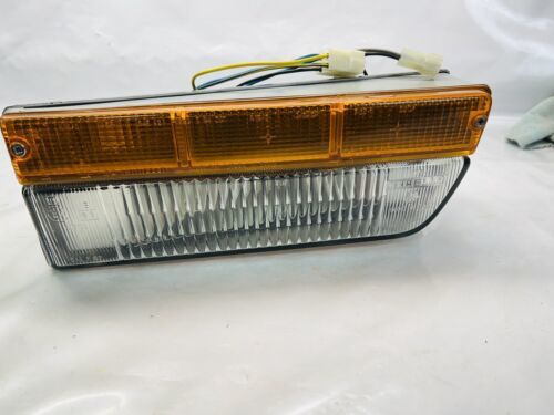 02.260.749 FERRARI TESTAROSSA CARELLO FRONT LEFT OEM TURN SIGNAL GENUINE - $4,000.00