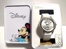 Disney Minnie Mouse Nurse Watch Red Heart Second Hand White Band - £17.93 GBP