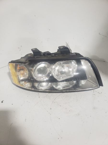 Primary image for Passenger Headlight Excluding Convertible Halogen Fits 02-05 AUDI A4 1053884