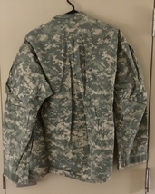 (Preowned) Army Used ACU  Top /Coat-Medium Regular  - $25.00