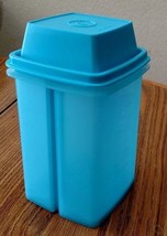 NEW Tupperware Small 5 cup PICK A DELI Blue Strainer lifter Pickles Blue RARE - £23.84 GBP