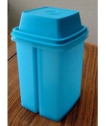 NEW Tupperware Small 5 cup PICK A DELI Blue Strainer lifter Pickles Blue... - £23.54 GBP