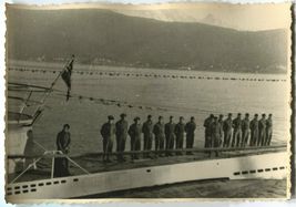 German WWII Photo Kriegsmarine U-Boat Crew on Deck 01104 - $14.99