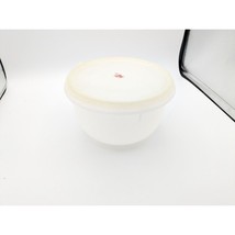 Vintage Tupperware Round Food White Container Sheer Lid 271 - £7.84 GBP