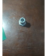 Nut Bolt - $110.61 MXN