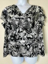 212 Collection Womens Plus Size 1X Gray Abstract Floral Blouse Short Sleeve - £9.75 GBP