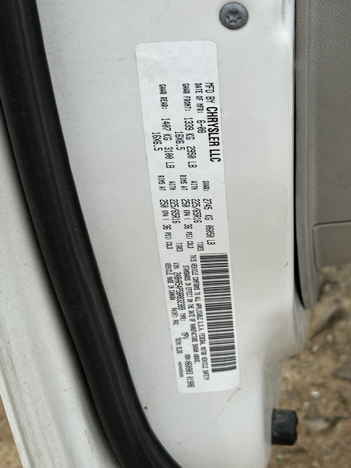 TOWN COUN 2008 Glove Box 1408027*********** SAME DAY SHIPPING *********** Item image 10