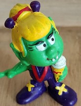 Bully Astrosniks Alien Girl 2 1/4&quot; PVC Figure Toy Mcdonald&#39;s Vintage 1984 - £7.16 GBP