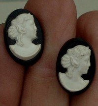 Nice Vintage Cameo Screw Back Earrings, Very Good Condition - £11.73 GBP