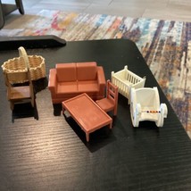 7 Assorted Doll House Furniture Pieces - $9.90