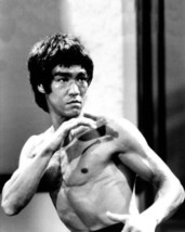 Bruce Lee possibly the most iconic image from 1973 Enter The Dragon 24x30 poster - £23.97 GBP