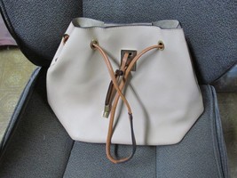 LIGHT TAN - LEATHER - UNBRANDED -  LARGE  PURSE&quot;&quot; - NWOT -GREAT  GIFT IDEA - £10.30 GBP