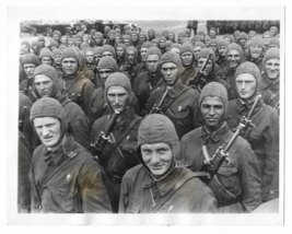 Soviet  Paratroopers. Vintage photo Associated Press AP 10-15-1935 Pre WWII - £15.47 GBP