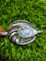 Howlite Bangle Bracelet – Calming Stone Jewelry for Stress Relief &amp; Peac... - $931.99 MXN