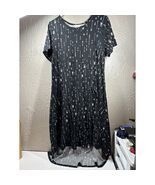 LuLaRoe Short Sleeve Round Neck Carly Stretch Swing Dress Arrows Size Me... - $395.92 MXN