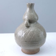 15th Century Thai Sawankhalok celadon Tall bottle or Vase with incised d... - £257.19 GBP