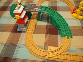 Fisher Price Geotrax Vintage Rail And Road System Train Track Set Works - £31.24 GBP