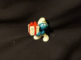 Smurfs 20086 Present Smurf Jokey Christmas Gift W Berrie Vintage Toy PVC... - $12.59