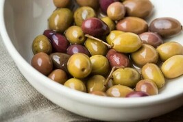 Fresh 10 Liguria Olive Seeds for Garden - €6,88 EUR