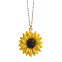 Sunflower Pendant Necklace Gold - £10.42 GBP