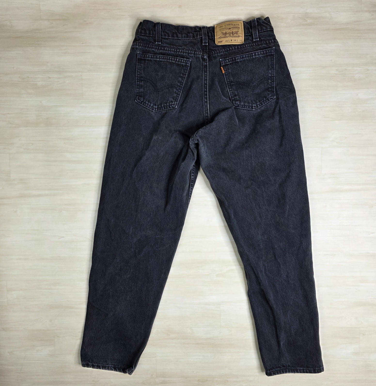 Levi&#39;s 560 Orange Tab Black Jeans Tapered Leg Loose Fit Size 30 x 30 - $39.49