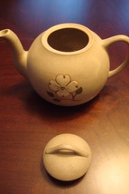 Pigeon Forge Pottery Teapot Dogwood Flower Pattern Color Grey White Flowers - £35.62 GBP