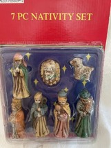 Vtg Dollhouse Size Mini Nativity 7 Piece set Box baby Jesus - £8.03 GBP