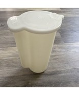 Vintage Tupperware 2 Quart Opaque Pitcher 129 With Lid And Flip Top 625 - £7.39 GBP