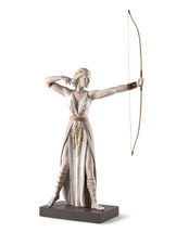 Lladro 01009586 Diana Sculpture New - £2,252.90 GBP