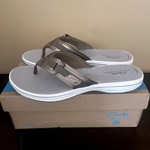 Clarks Cloudsteppers Breeze Sea Pewter Grey Thong Sandals Womens 10M 261... - $30.58