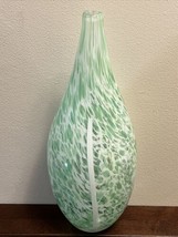 Hand blown art glass vase Signed SJU ‘04 Green And White Ribbon Speckled Design - £27.29 GBP