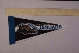 Jacksonville Jaguars NFL AFC Football Team Logo Mini Pennant - $7.91