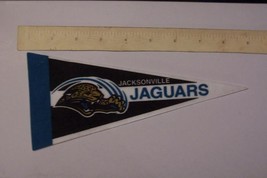 Jacksonville Jaguars NFL AFC Football Team Logo Mini Pennant - £6.33 GBP