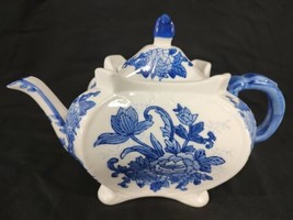 Bombay Company Floral Porcelain Cobalt Blue And White Teapot Unique Basket Shape - £23.57 GBP