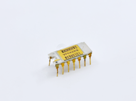 VFC62BG Burr-Brown Precision Voltage-to-Frequency Converter CERDIP-14 Gold - $18.50