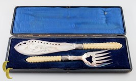Vintage Fish Knife &amp; Fork Serving Set Silver Plated w/ Tan Handles - £300.96 GBP
