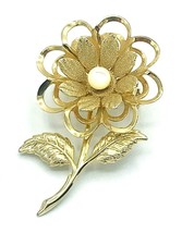 Vintage Gold Tone Flower Brooch Pin Mother Of Pearl - $17.82